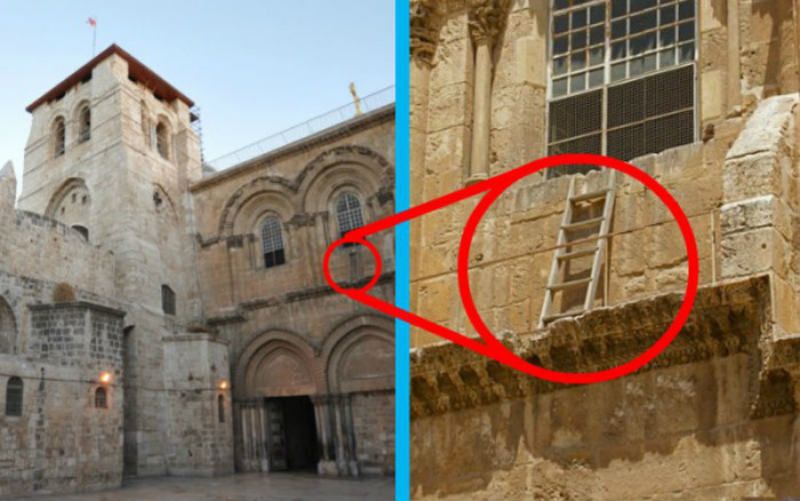 A triste razão pela qual ninguém tirou a escada da Igreja em 300 anos