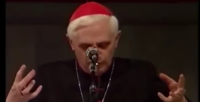 "Os santos traduzem o divino no humano, o eterno no tempo." Cardeal Ratzinger explica sobre o que é a Igreja