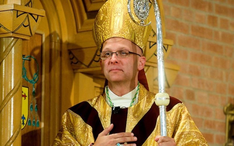 Negar comunhão a políticos pró-aborto não é questão política, mas para a salvação das almas, diz bispo