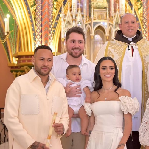 Filha de Neymar Jr. e Bruna Biancardi é batizada na Igreja Católica