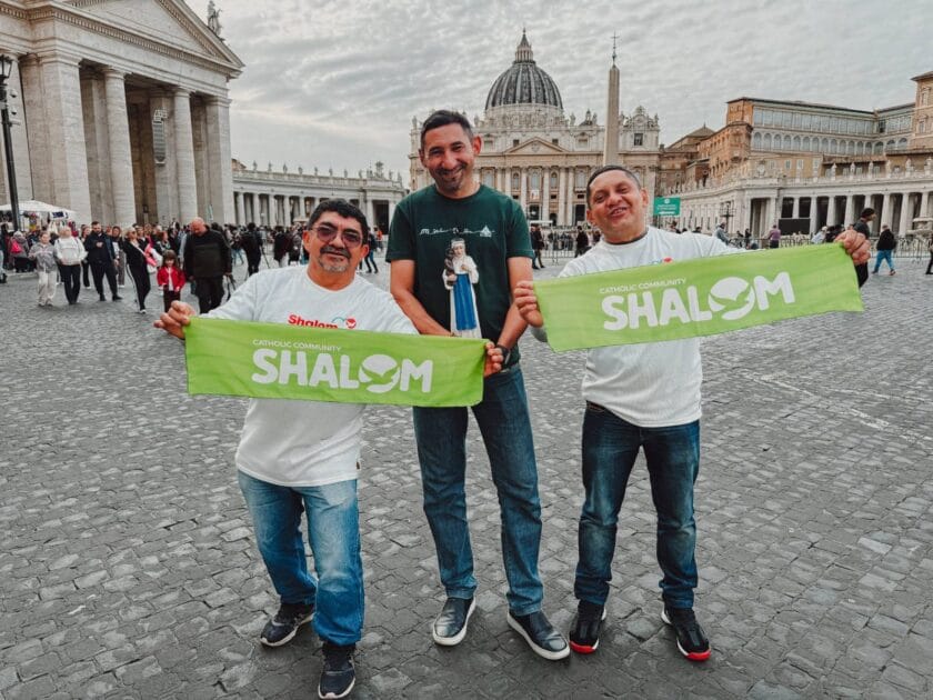 Assistidos pelo Shalom viajam de Fortaleza a Roma e almoçam com o Papa Leão XIV na Jornada Mundial dos Pobres