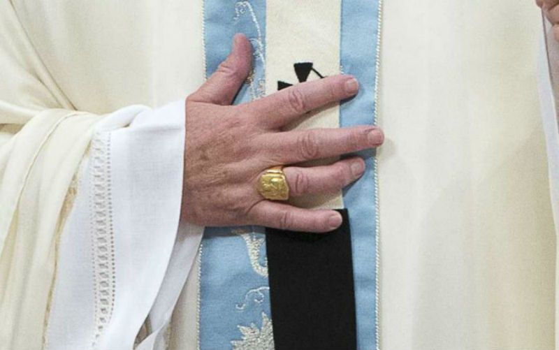 7 dados interessantes sobre o anel do Papa que talvez você não saiba