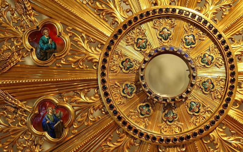 15 ostensórios lindos para Nosso Senhor na Eucaristia