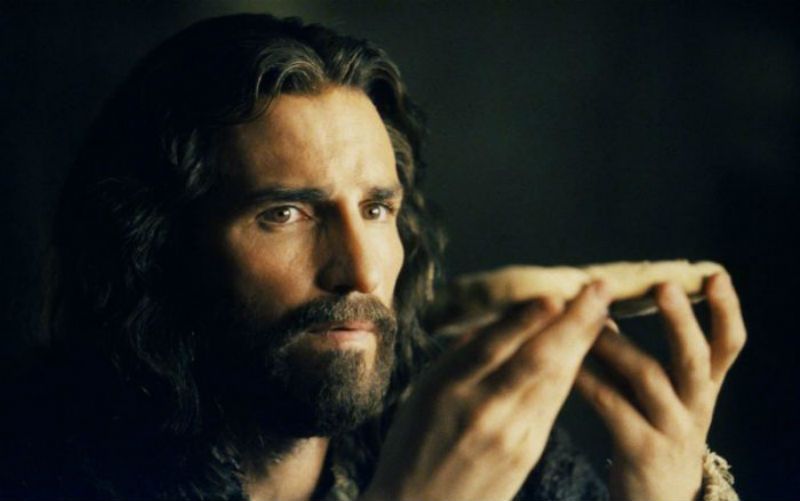 Ator que interpreta Jesus em filme de Mel Gibson diz que "A Ressurreição" será o maior filme da história