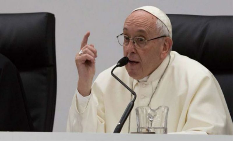 É jovem e tem tatuagens? O Papa tem uma pergunta para você!
