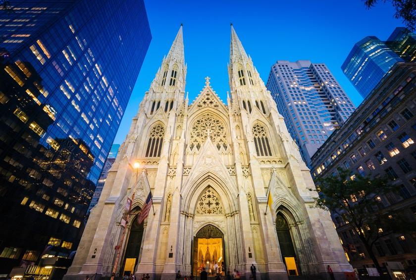 Homem é preso em Nova Iorque suspeito de tentar incendiar a Catedral de Saint Patrick