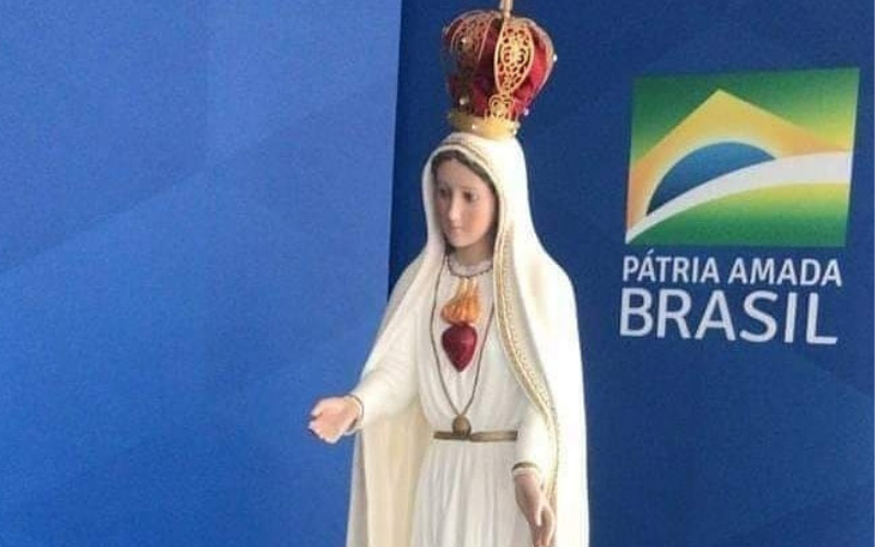 Presidente Bolsonaro consagra o Brasil ao Imaculado Coração de Maria