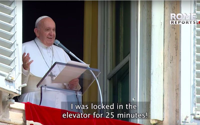 Papa Francisco fica preso no elevador devido a queda de luz no Vaticano
