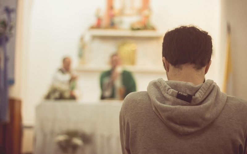 15 coisas irritantes que precisam parar de acontecer na Missa!