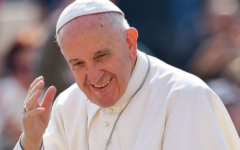 Covid-19: Papa Francisco doa respirador para índios brasileiros