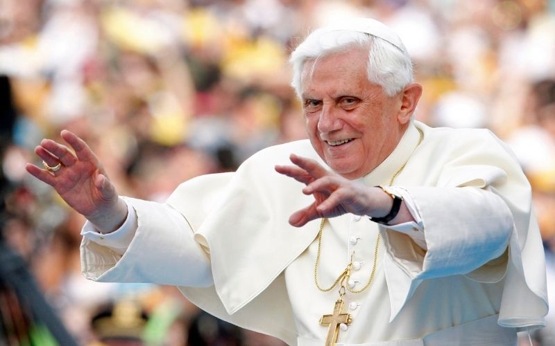 Histórico! Bento XVI se torna o papa mais idoso de todos os tempos