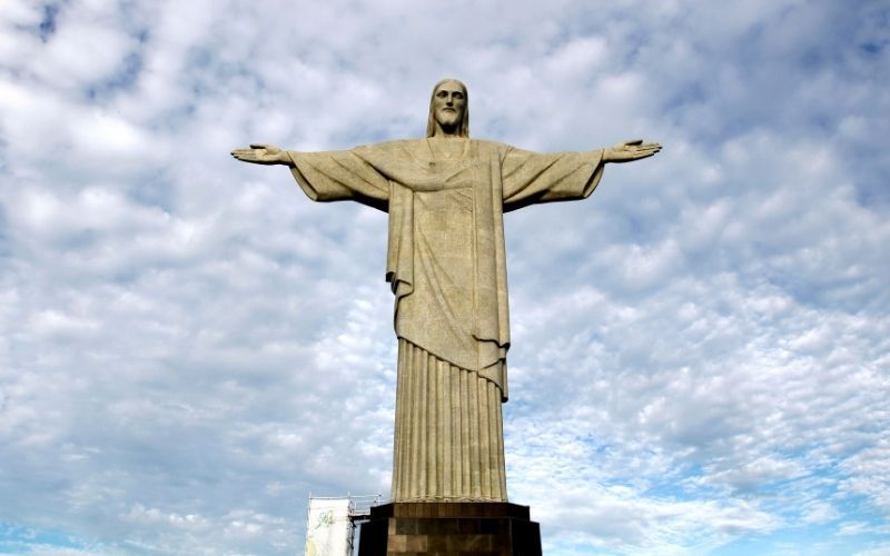 Deputado do Rio propõe desapropriação do Cristo Redentor "por interesse religioso"
