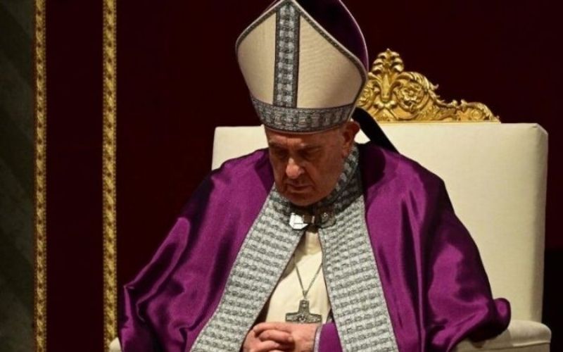 Papa Francisco comove com sua mensagem pela paz na homilia da Consagração