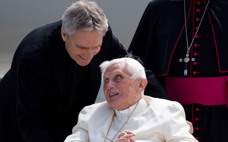 O comentário de Bento XVI sobre o fim de sua vida que comoveu um arcebispo