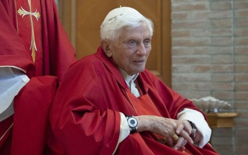 Bento XVI está "preparado para o encontro definitivo com o Senhor", diz ex-porta-voz do Vaticano