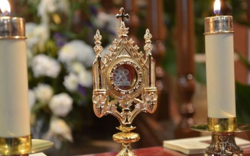 Relíquias desaparecem de paróquia e padre suspeita de ação sobrenatural